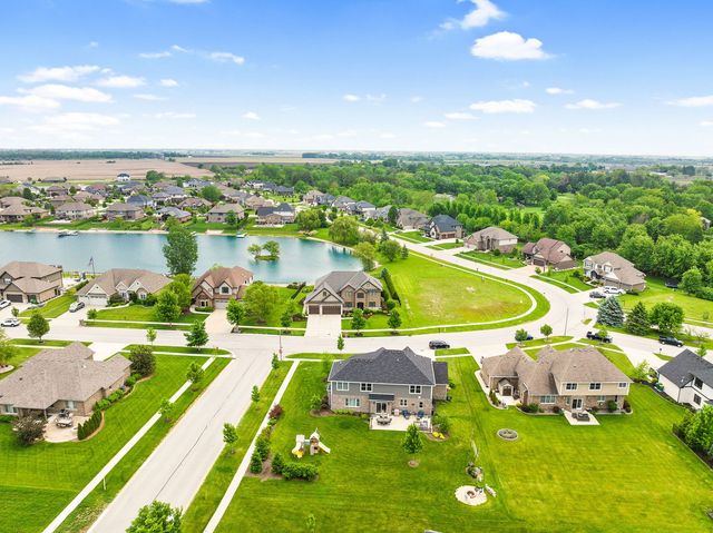 24234 S Sunset Lakes Drive, Manhattan, IL 60442