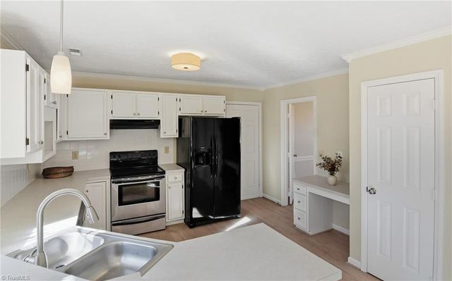 5965 Bethania Tobaccoville Road, Pfafftown, NC 27040