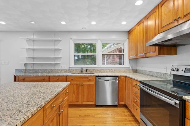 41 Old Mystic, Arlington, MA 02474