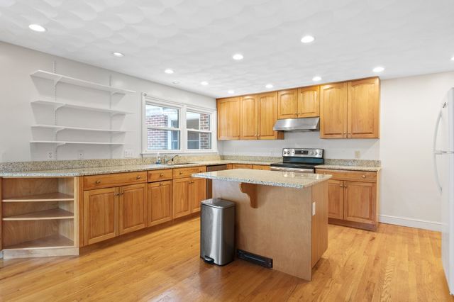 41 Old Mystic, Arlington, MA 02474