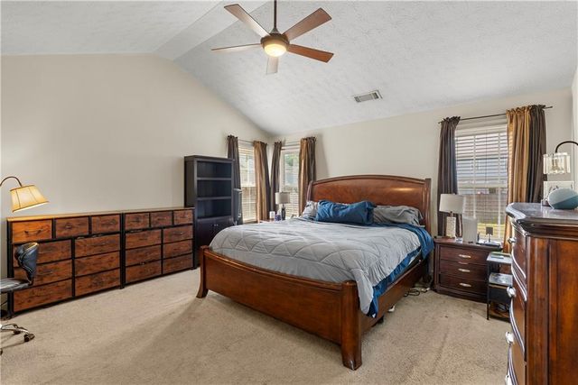 2137 Black Oak Lane, Ellenwood, GA 30294