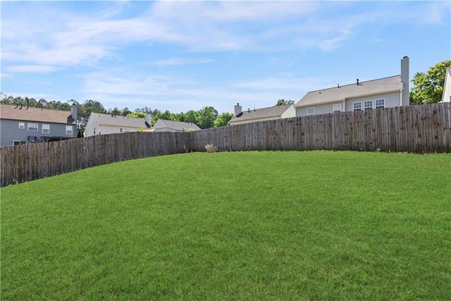 2137 Black Oak Lane, Ellenwood, GA 30294