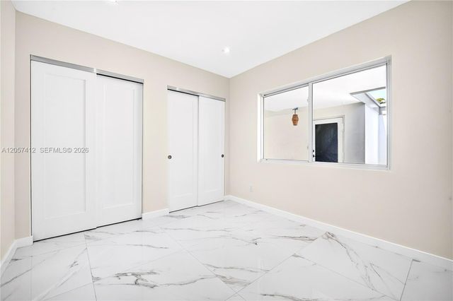 5715 Jackson St, Hollywood, FL 33023