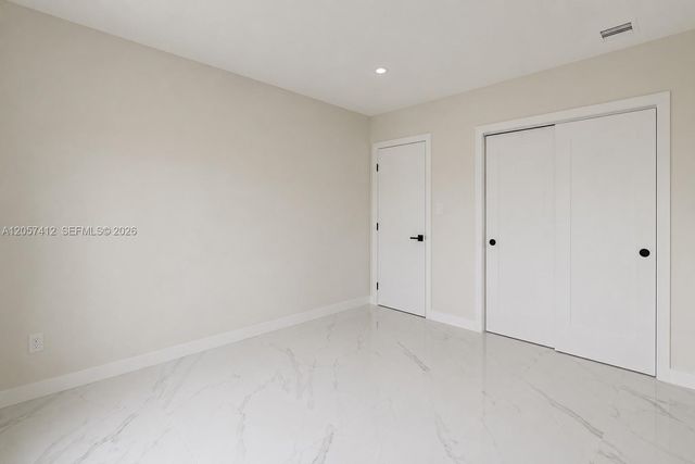 5715 Jackson St, Hollywood, FL 33023