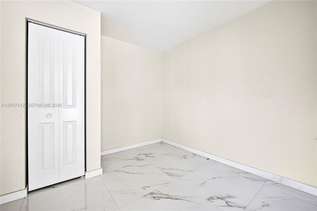 5715 Jackson St, Hollywood, FL 33023