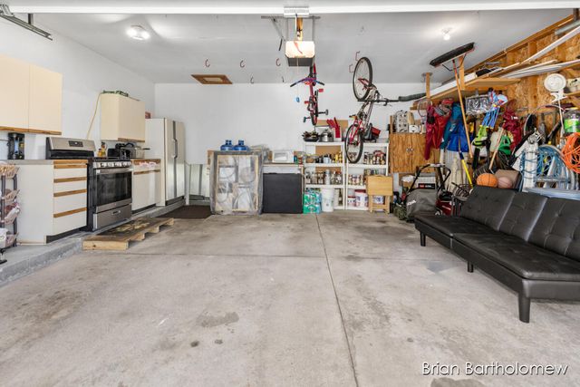 2657 Leffingwell Avenue Ne, Grand Rapids Twp, MI 49525