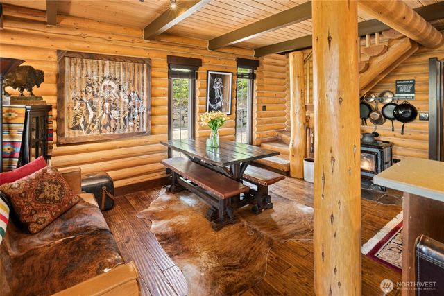 20 Skull Springs Road, Cle Elum, WA 98922