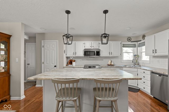 6935 Steinmeier Drive W, Indianapolis, IN 46220