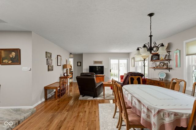 6935 Steinmeier Drive W, Indianapolis, IN 46220