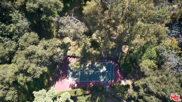 1827 N Beverly Drive, Los Angeles, CA 90210