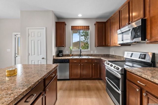 24222 Desert Ash, San Antonio, TX 78261