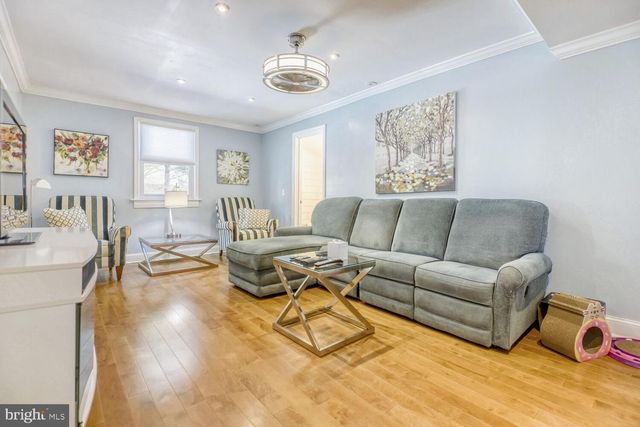 1111 CHESACO, Baltimore, MD 21237