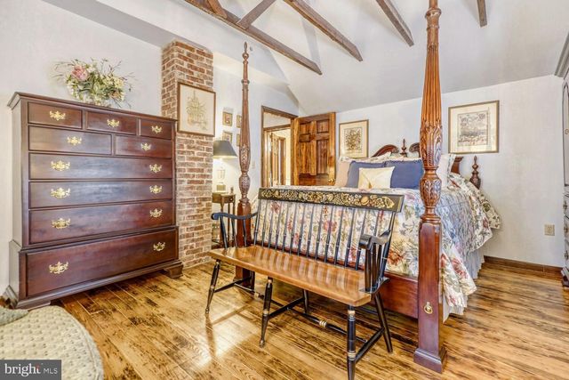 1111 CHESACO, Baltimore, MD 21237