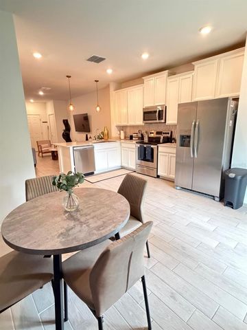3409 SW 34TH AVENUE CIRCLE 18, Ocala, FL 34474