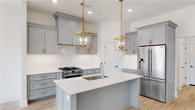 3054 W Berkeley Avenue, Rogers, AR 72758