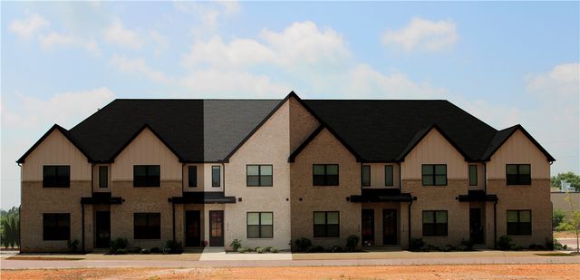 3054 W Berkeley Avenue, Rogers, AR 72758