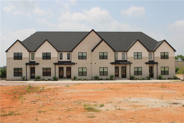 3054 W Berkeley Avenue, Rogers, AR 72758