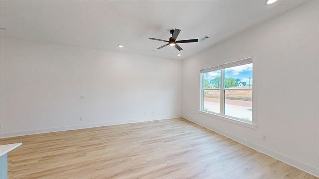 3054 W Berkeley Avenue, Rogers, AR 72758