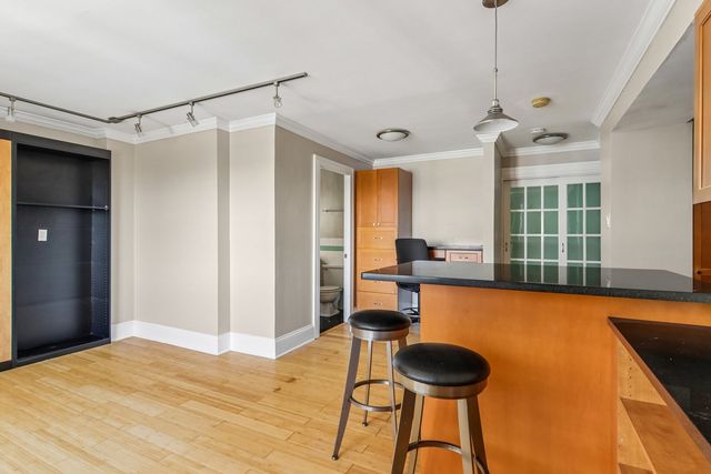 2909 N Sheridan Road 1201, Chicago, IL 60657