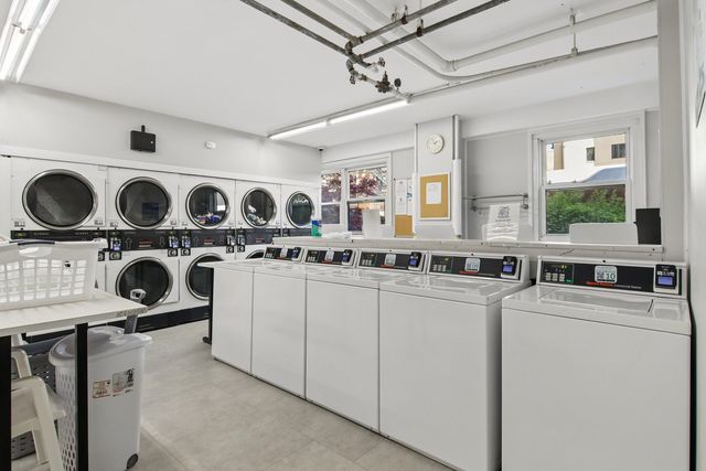 2909 N Sheridan Road 1201, Chicago, IL 60657