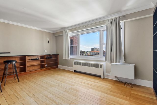 2909 N Sheridan Road 1201, Chicago, IL 60657