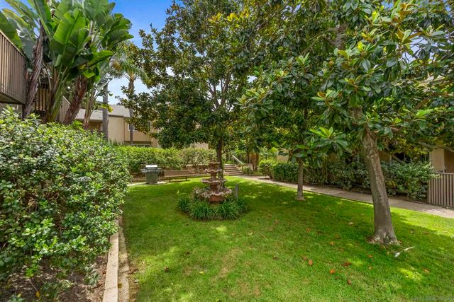 3076 Via Alicante D, La Jolla, CA 92037