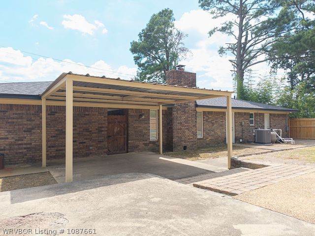 4407 Alma Highway, Van Buren, AR 72956