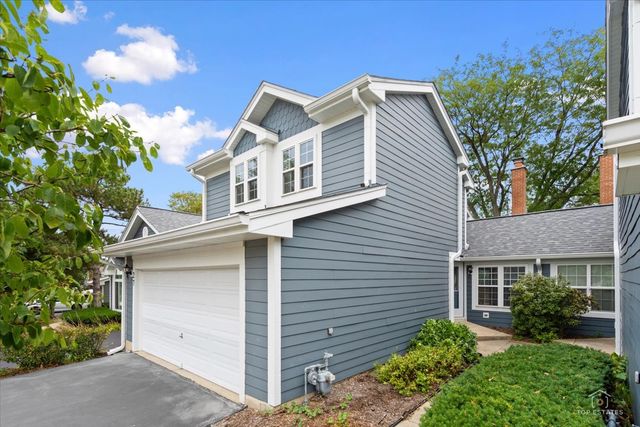 27 SARAHS GROVE Lane, Schaumburg, IL 60193