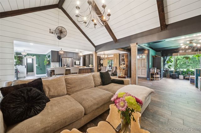 9858 N 38th Avenue W, Sperry, OK 74073