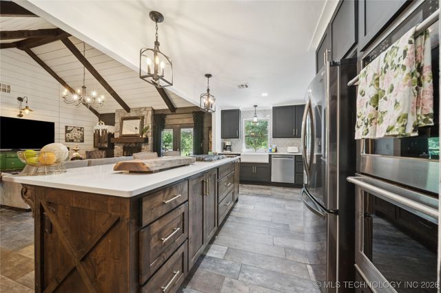 9858 N 38th Avenue W, Sperry, OK 74073