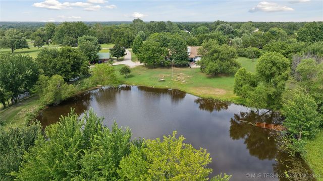 9858 N 38th Avenue W, Sperry, OK 74073