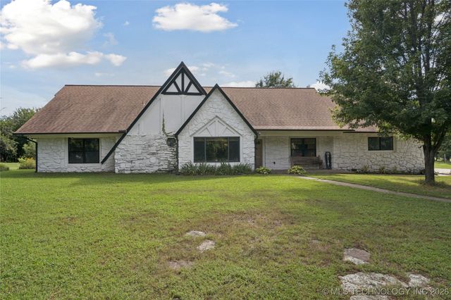 9858 N 38th Avenue W, Sperry, OK 74073