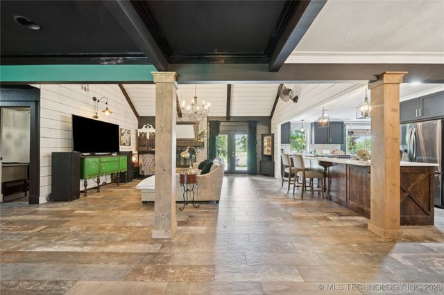 9858 N 38th Avenue W, Sperry, OK 74073