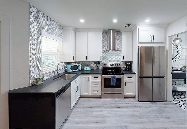 1912 MORRILL 1916, Sarasota, FL 34236