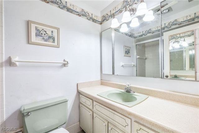 6992 Edgewater CIR, Fort Myers, FL 33919