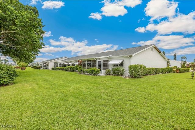 6992 Edgewater CIR, Fort Myers, FL 33919