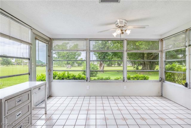 6992 Edgewater CIR, Fort Myers, FL 33919