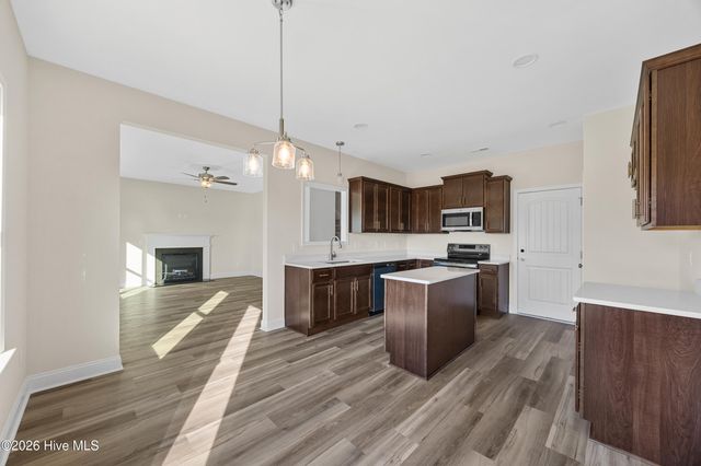 240 Deer Haven Drive, Richlands, NC 28574