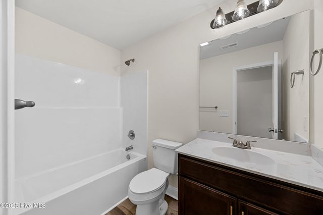 240 Deer Haven Drive, Richlands, NC 28574