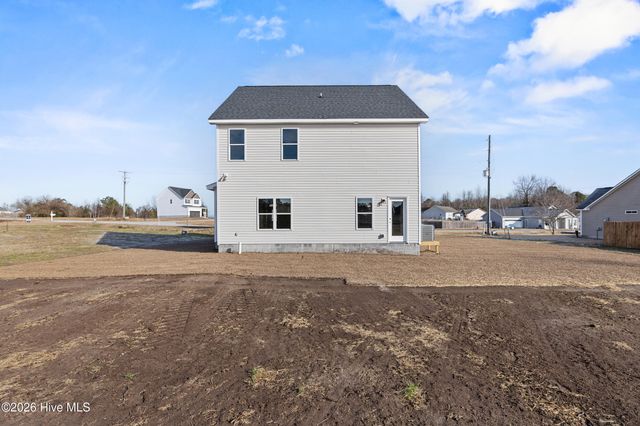 240 Deer Haven Drive, Richlands, NC 28574