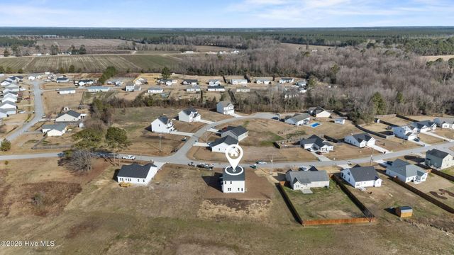 240 Deer Haven Drive, Richlands, NC 28574