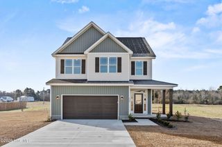 240 Deer Haven Drive, Richlands, NC 28574