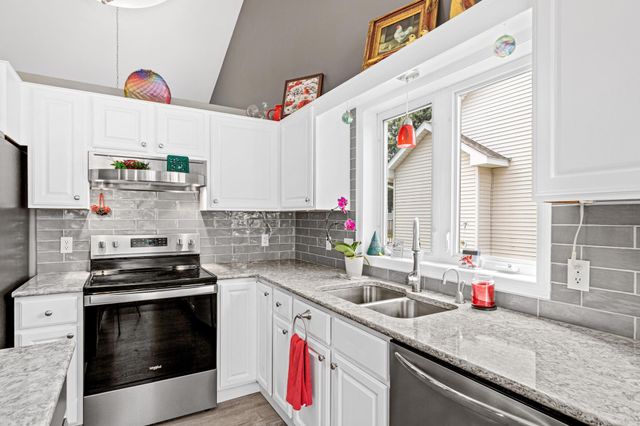 13800 Fernando Avenue, Apple Valley, MN 55124