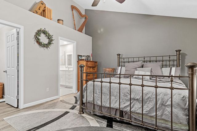 13800 Fernando Avenue, Apple Valley, MN 55124