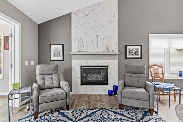 13800 Fernando Avenue, Apple Valley, MN 55124