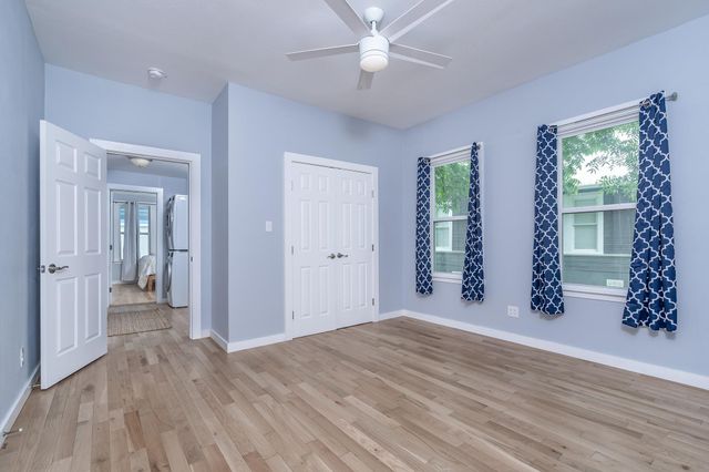 1014 W 6th ST, Taylor, TX 76574