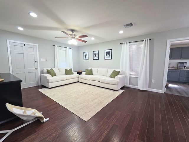 262 West 24th Street, Larose, LA 70373