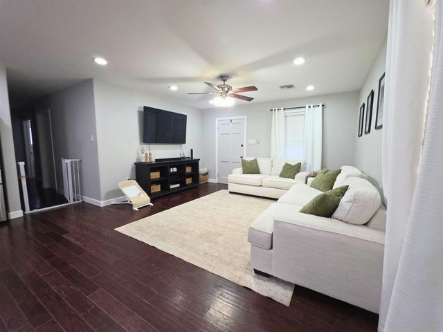 262 West 24th Street, Larose, LA 70373