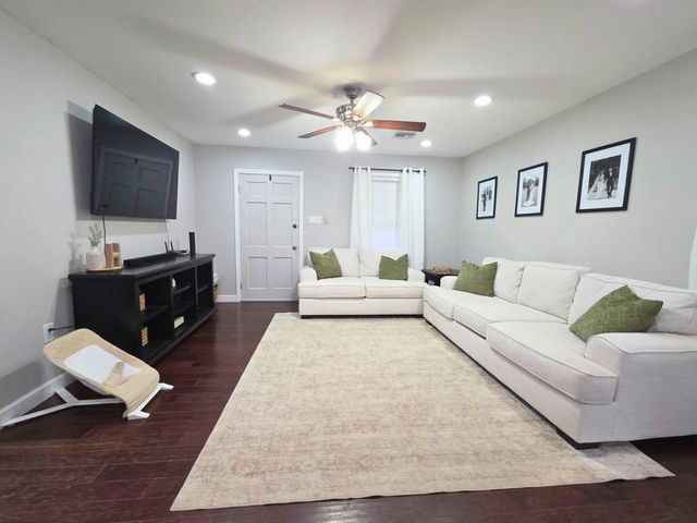 262 West 24th Street, Larose, LA 70373