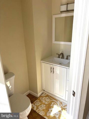 1422 POPES CREEK DR, Hampstead, MD 21074